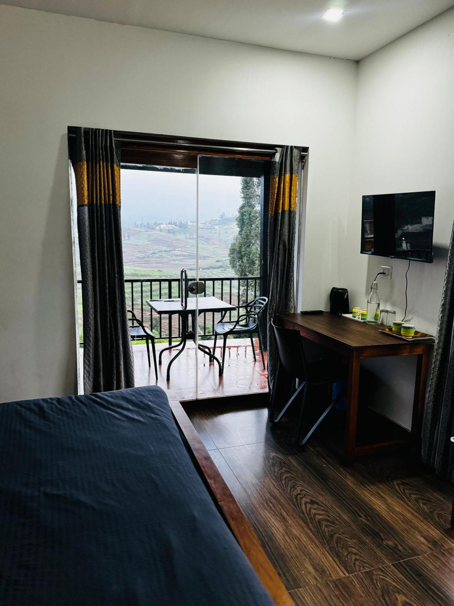 Bed and Breakfast The Wooden Springs Ooty Exterior foto